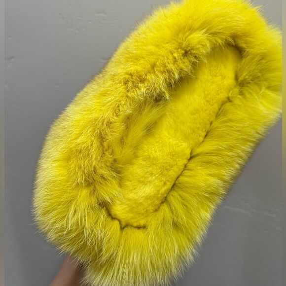 Yellow Handmade Luxury Real Fox Fur Shoulder Bag/Crossbody & Fox Fur Ball Charm - Picture 15 of 17